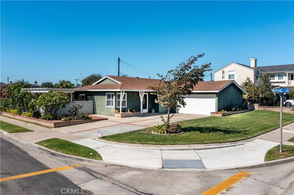 19271 Harding Lane, Huntington Beach, CA 92646 — photo 2