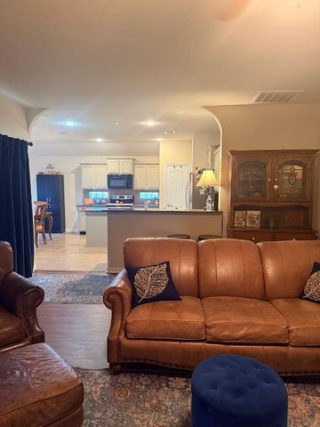 136 Holly Street, Waxahachie, TX 75165
