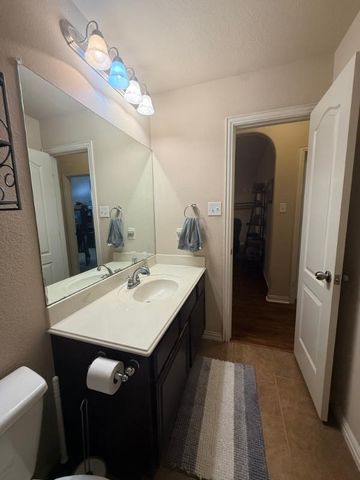 136 Holly Street, Waxahachie, TX 75165