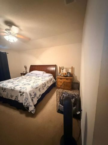 136 Holly Street, Waxahachie, TX 75165