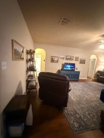 136 Holly Street, Waxahachie, TX 75165