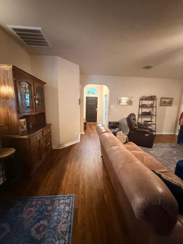 136 Holly Street, Waxahachie, TX 75165