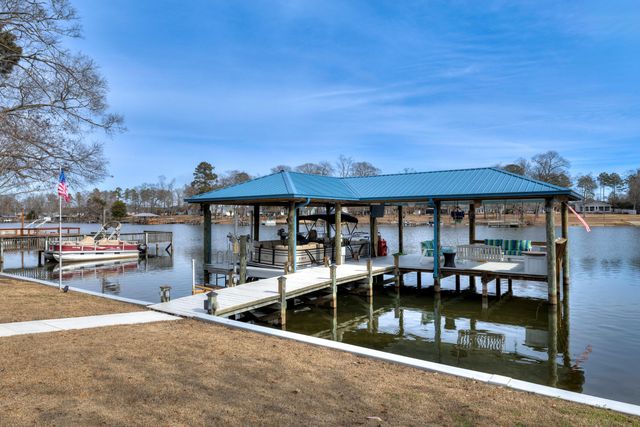 108 Plantation Drive, Manning, SC 29102