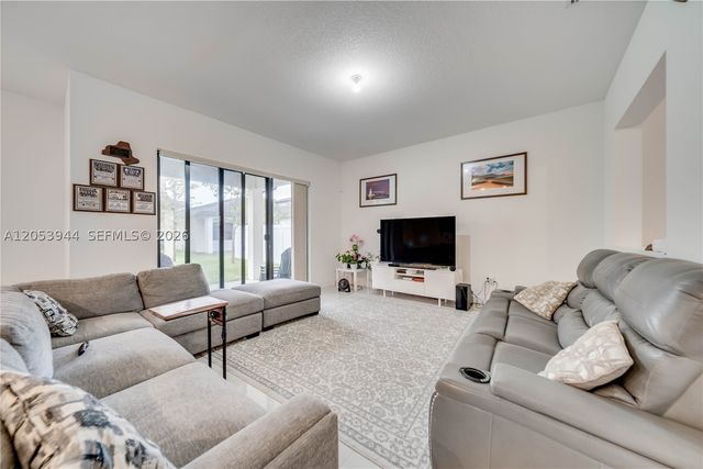 4416 SW 174th Ave, Miramar, FL 33029