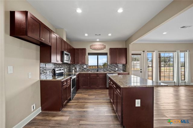 659 Thormeyer Road, Seguin, TX 78155