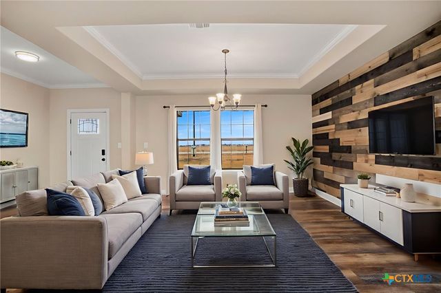 659 Thormeyer Road, Seguin, TX 78155