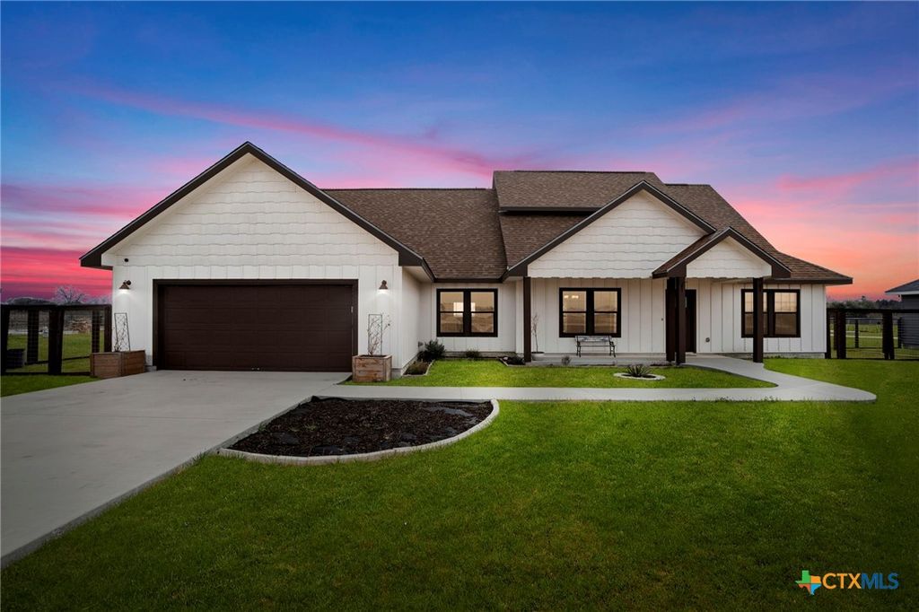 659 Thormeyer Road, Seguin, TX 78155