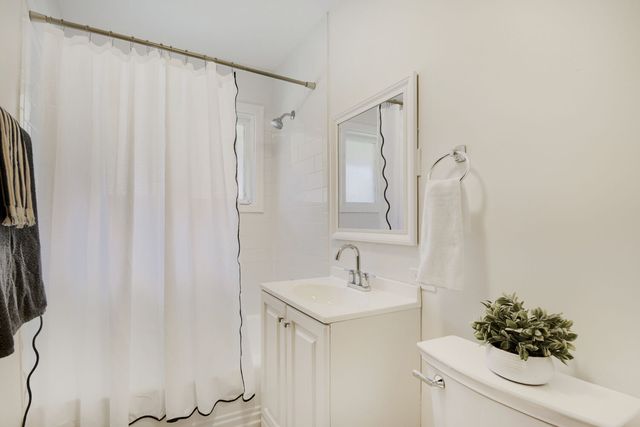 10056 S Talman Avenue, Chicago, IL 60655