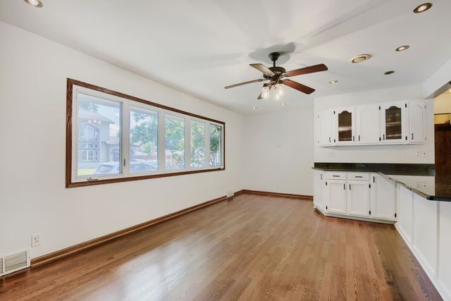 10056 S Talman Avenue, Chicago, IL 60655
