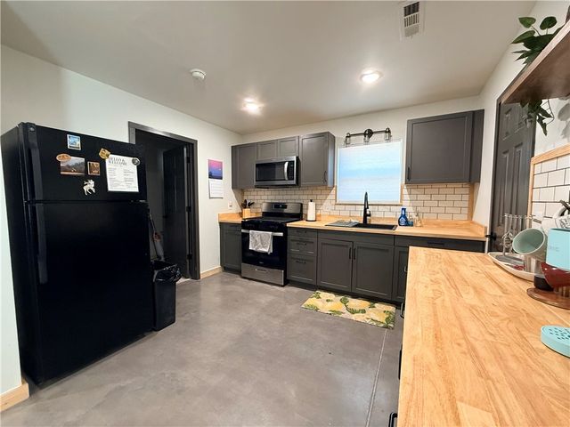 178 Madison 2615, Huntsville, AR 72740