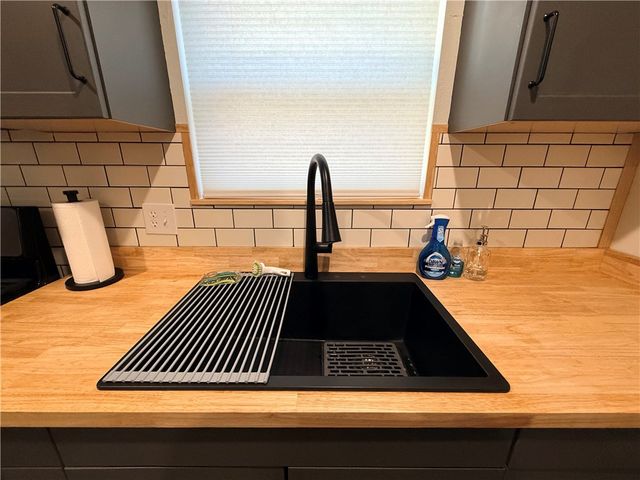 178 Madison 2615, Huntsville, AR 72740