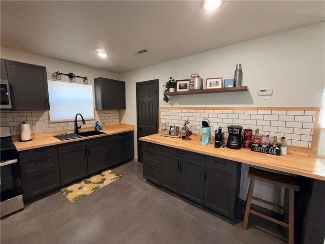 178 Madison 2615, Huntsville, AR 72740