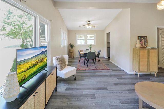 1112 ANDERSON Street, Warrensburg, MO 64093