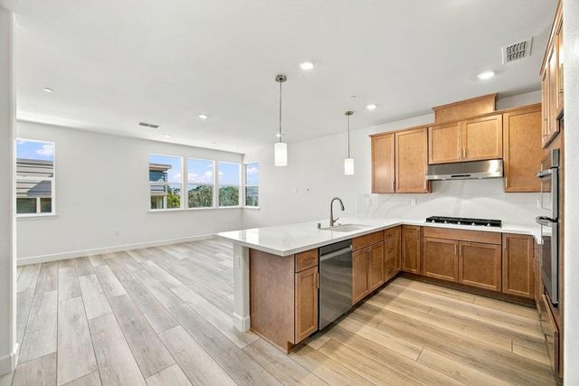 706 Morning View, Daly City, CA 94014