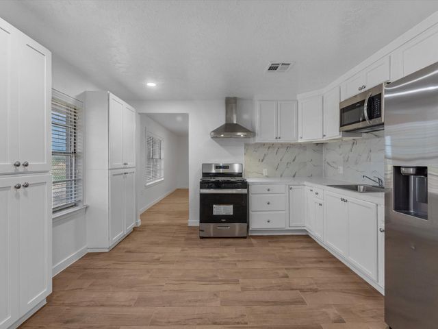 12922 Mcnair Street, Houston, TX 77015