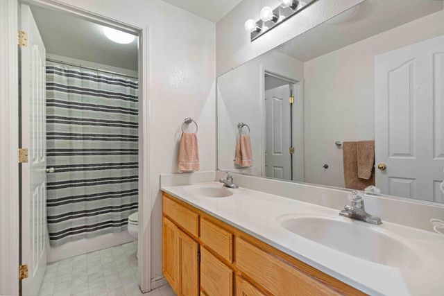 5208 San Tropez Dr, Salida, CA 95368