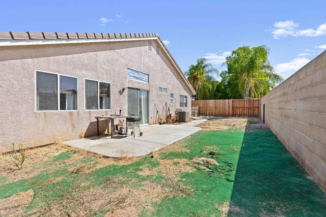 5208 San Tropez Dr, Salida, CA 95368