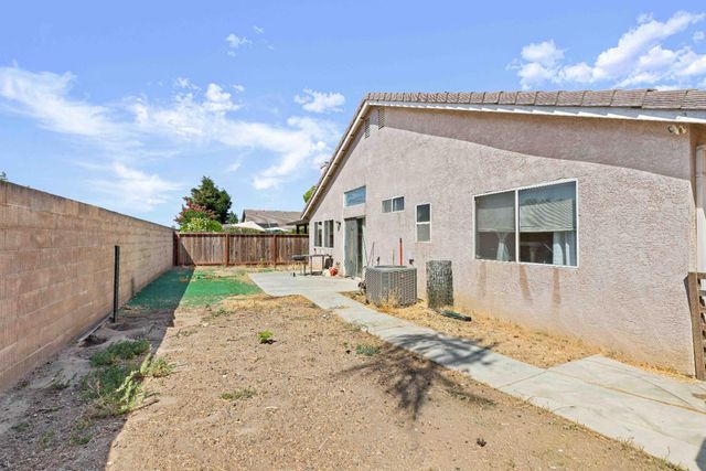 5208 San Tropez Dr, Salida, CA 95368