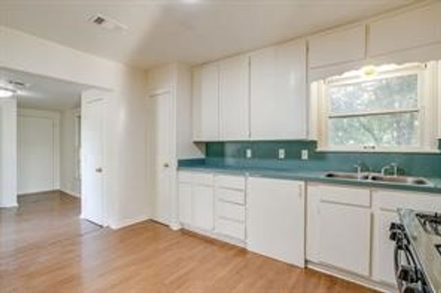 201 N Normandale Street, White Settlement, TX 76108