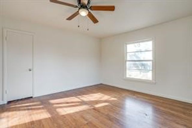 201 N Normandale Street, White Settlement, TX 76108