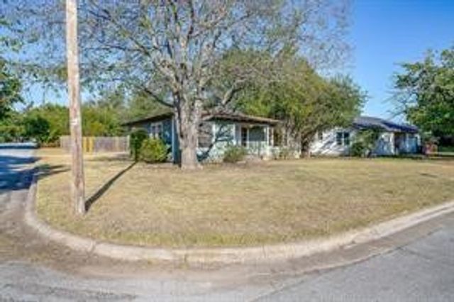 201 N Normandale Street, White Settlement, TX 76108