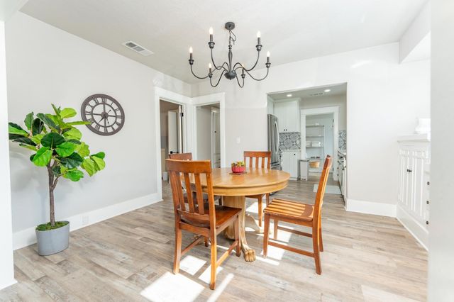 1036 N Adoline Avenue, Fresno, CA 93728