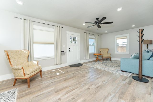 1036 N Adoline Avenue, Fresno, CA 93728