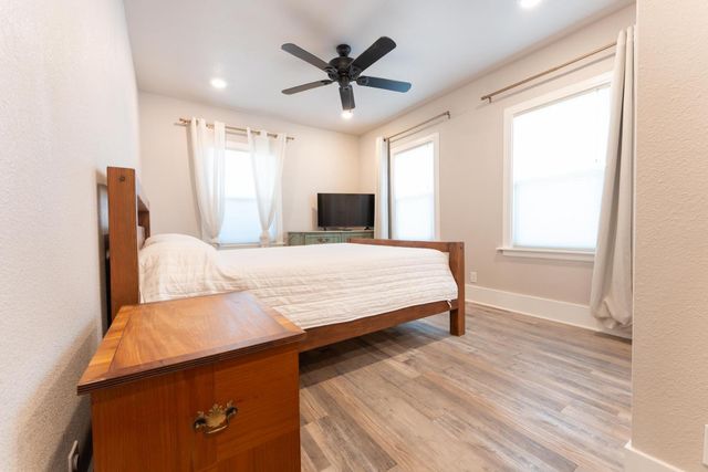 1036 N Adoline Avenue, Fresno, CA 93728