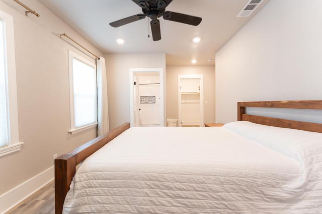 1036 N Adoline Avenue, Fresno, CA 93728