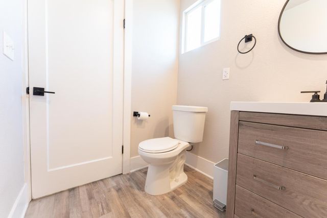 1036 N Adoline Avenue, Fresno, CA 93728