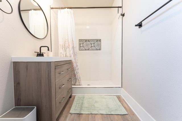 1036 N Adoline Avenue, Fresno, CA 93728