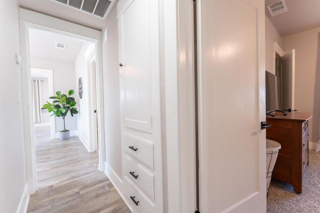 1036 N Adoline Avenue, Fresno, CA 93728