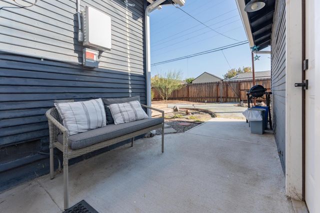 1036 N Adoline Avenue, Fresno, CA 93728