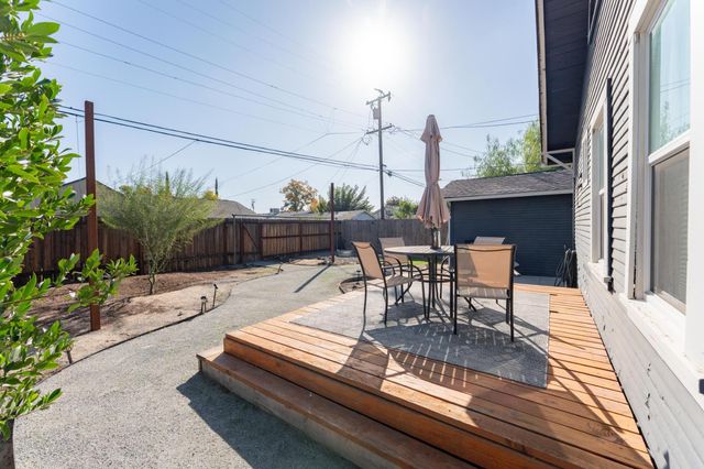 1036 N Adoline Avenue, Fresno, CA 93728