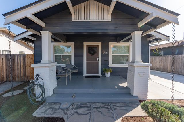 1036 N Adoline Avenue, Fresno, CA 93728