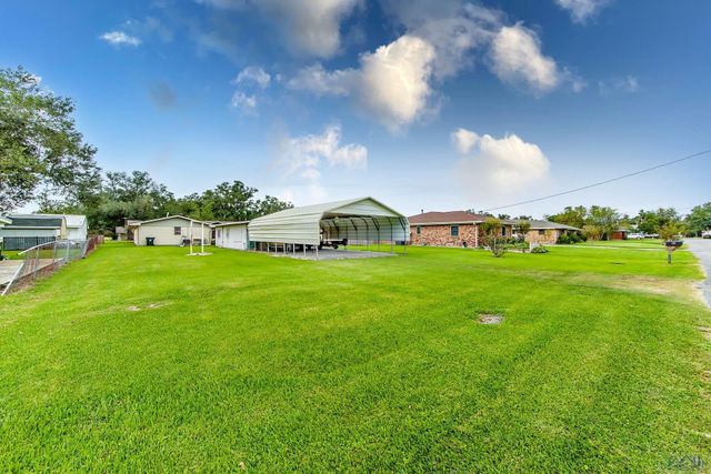 124 Lecompte Drive, Bourg, LA 70343