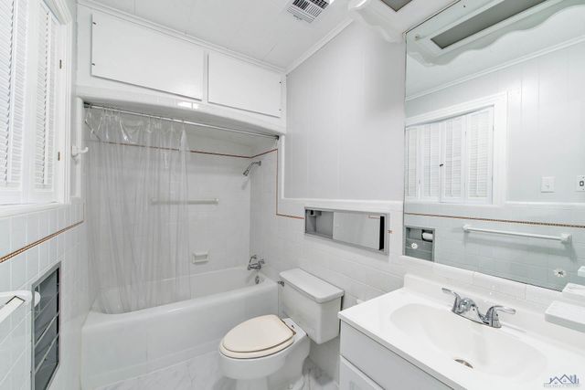 124 Lecompte Drive, Bourg, LA 70343