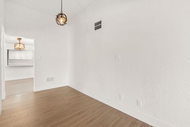 619 5th Street SW, Albuquerque, NM 87102