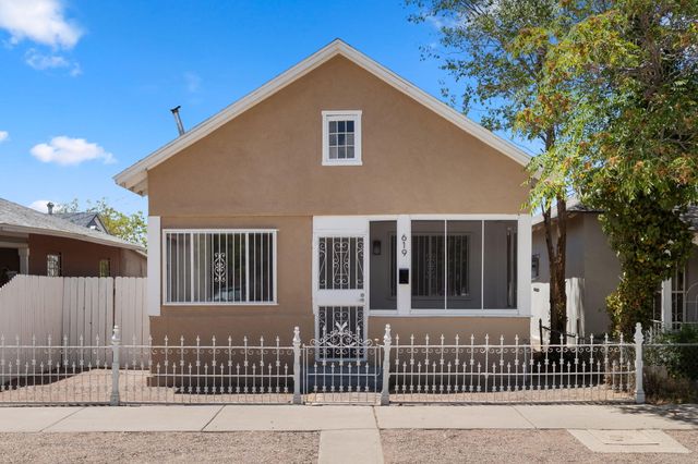 619 5th Street SW, Albuquerque, NM 87102