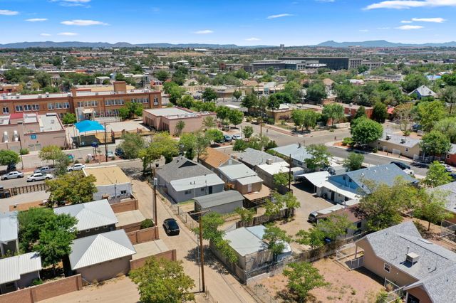 619 5th Street SW, Albuquerque, NM 87102
