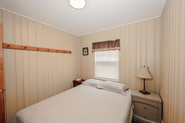 44 W Huntress Pond Road, Barnstead, NH 03225