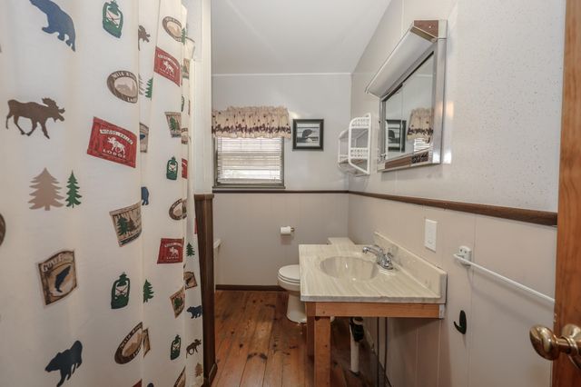 44 W Huntress Pond Road, Barnstead, NH 03225
