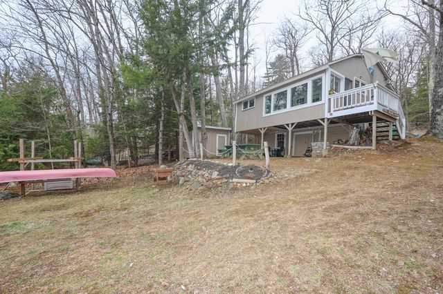 44 W Huntress Pond Road, Barnstead, NH 03225