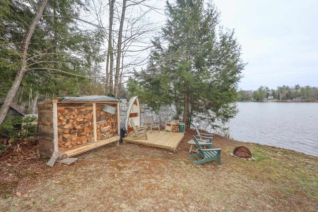 44 W Huntress Pond Road, Barnstead, NH 03225