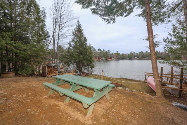 44 W Huntress Pond Road, Barnstead, NH 03225
