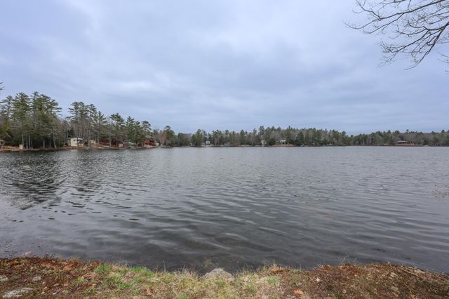 44 W Huntress Pond Road, Barnstead, NH 03225