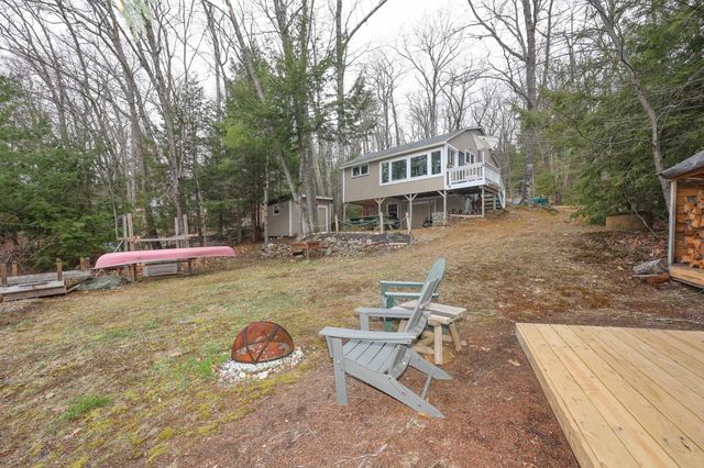 44 W Huntress Pond Road, Barnstead, NH 03225