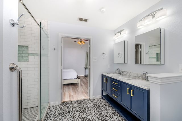 5505 Thunder Bay Drive, Fort Worth, TX 76119