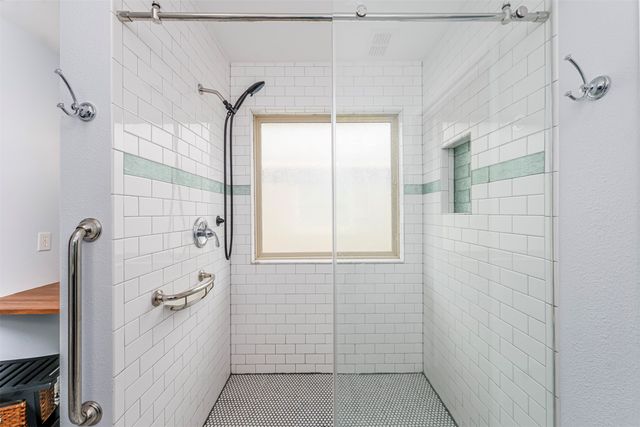 5505 Thunder Bay Drive, Fort Worth, TX 76119