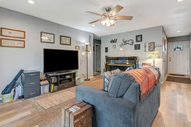 5913 Cathy Court, Watauga, TX 76148